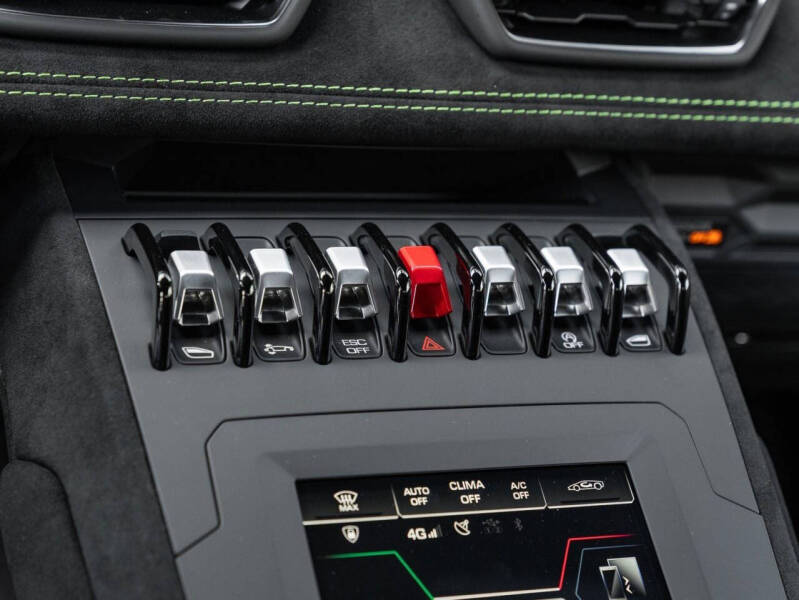 2023 Lamborghini Huracan STO