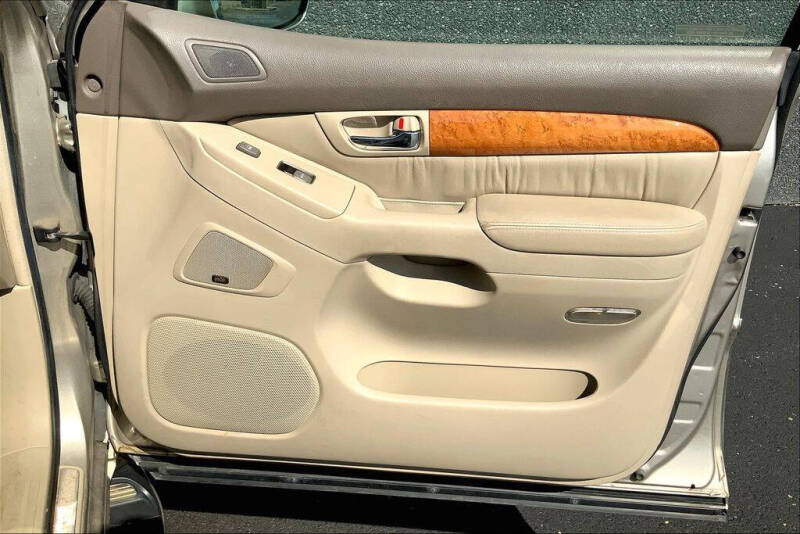 2004 Lexus GX 470