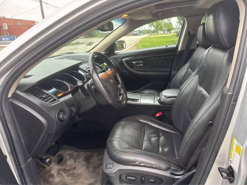 2011 Ford Taurus Limited