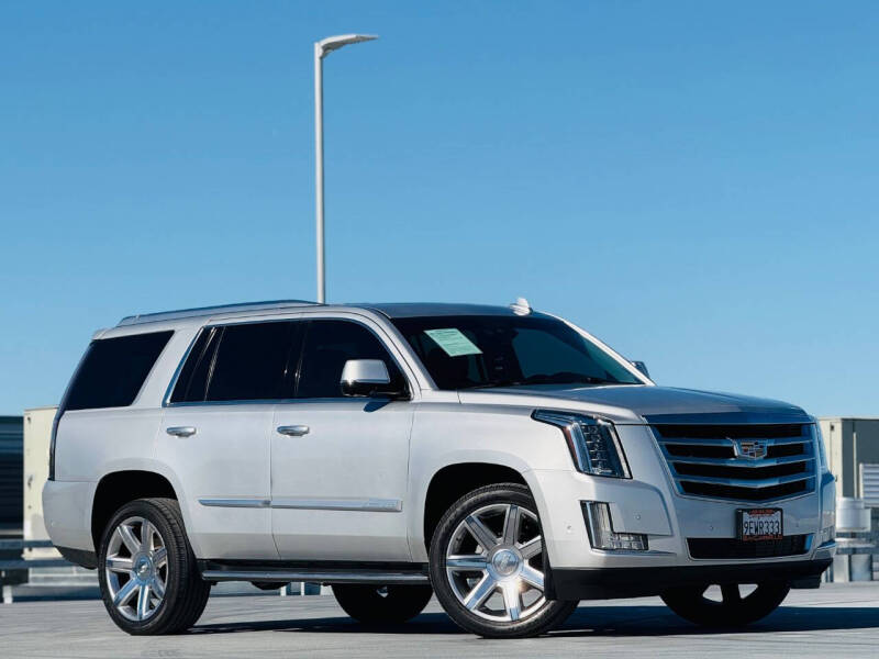 2019 Cadillac Escalade Luxury photo 8