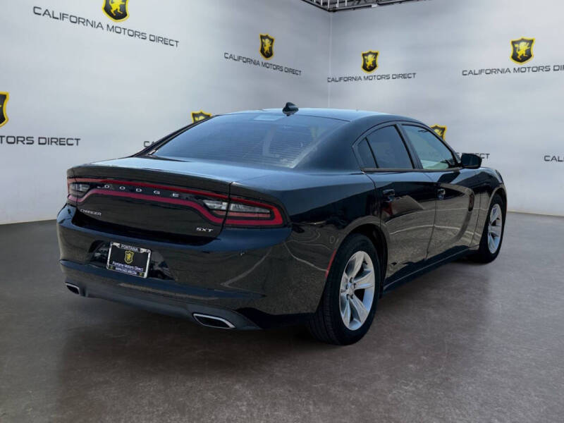 2017 Dodge Charger SXT