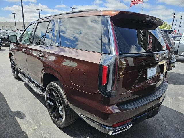 Used 2022 Cadillac Escalade Premium Luxury with VIN 1GYS4BKL2NR183964 for sale in Tinley Park, IL