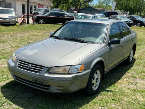 1998 Toyota Camry for sale at Texas Select Autos LLC in Mckinney TX