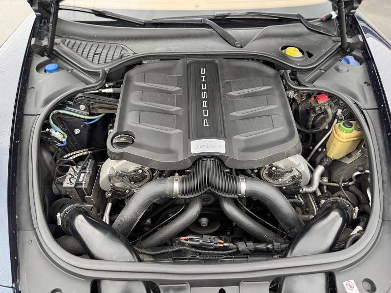 2015 Porsche Panamera 4S Executive