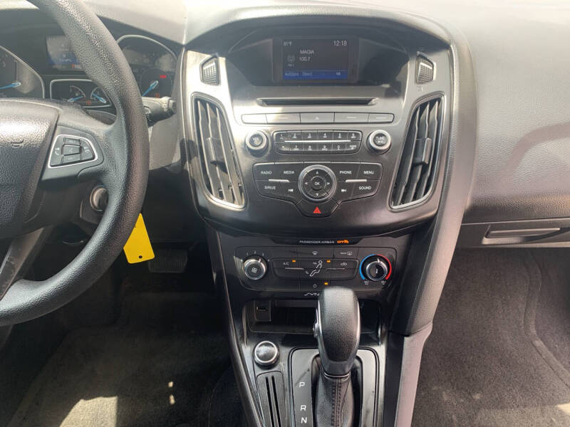 2017 Ford Focus SE