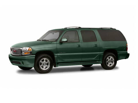 2004 GMC Yukon XL for sale at St. Croix Classics in Lakeland MN