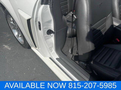 2004 Ford Mustang GT Deluxe