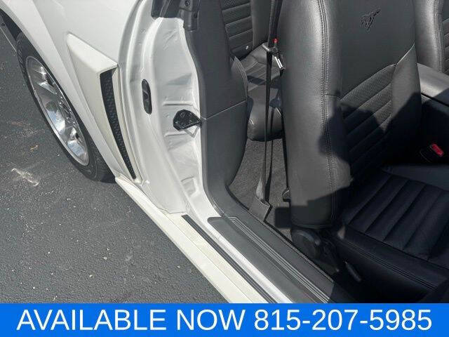 2004 Ford Mustang GT Deluxe