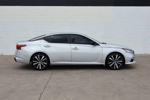 2022 Nissan Altima 2.5 SR