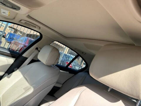 2012 BMW 5 Series 528i xDrive