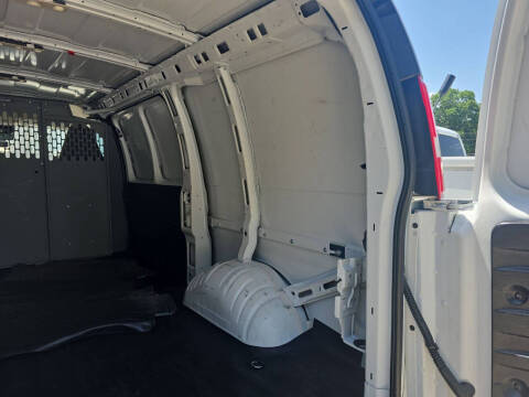 2024 Chevrolet Express 2500