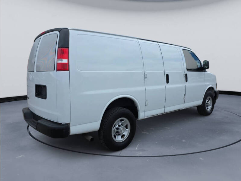 2018 Chevrolet Express 2500