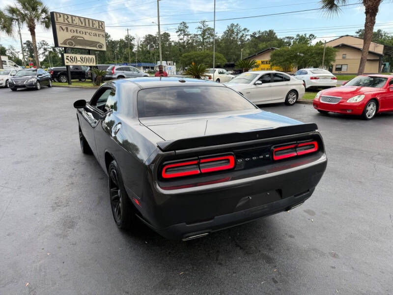 2020 Dodge Challenger SXT