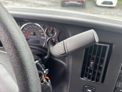 2025 Chevrolet Express 3500