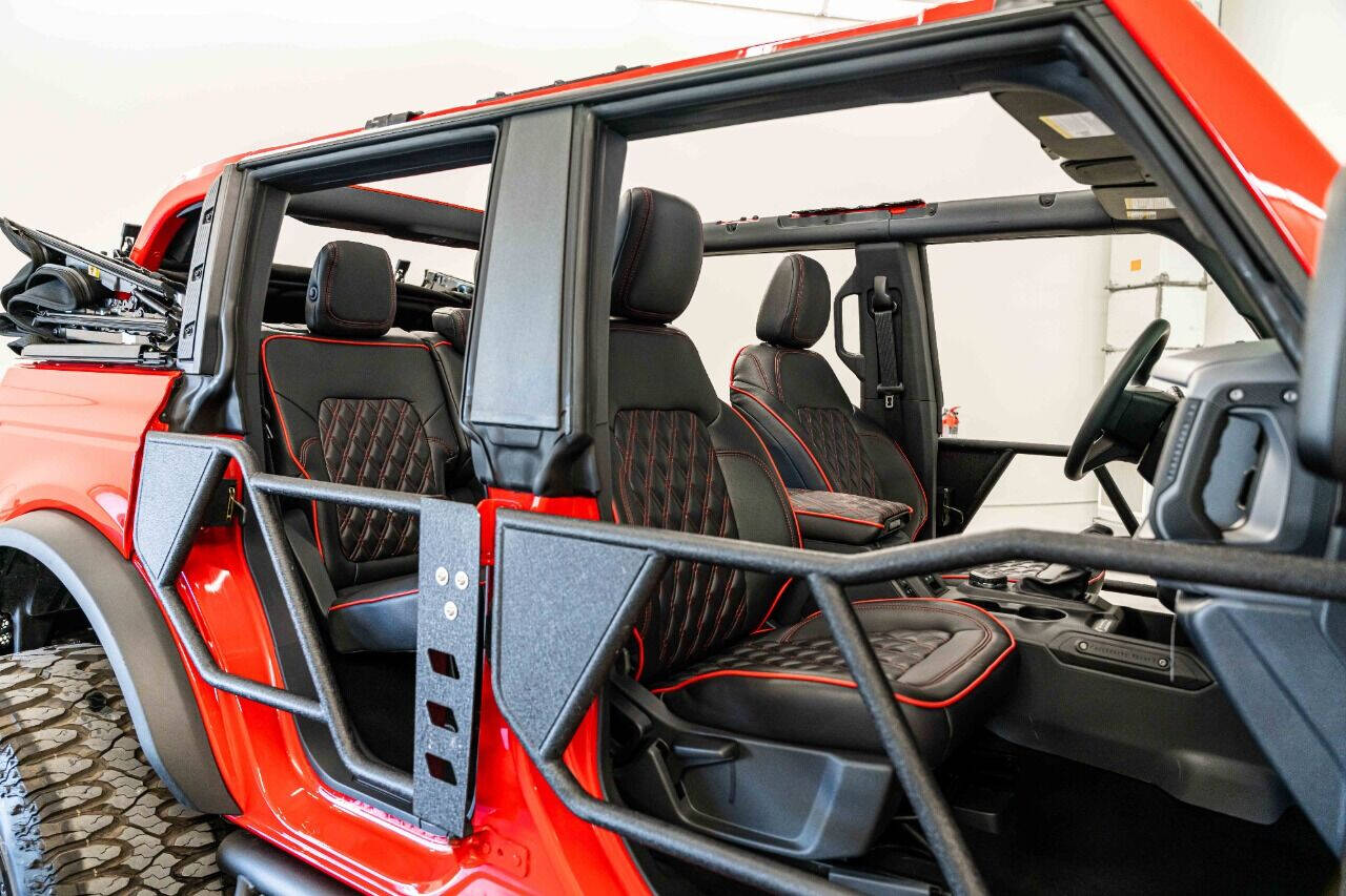 2023 FORD Bronco SUV / Crossover - $67,999