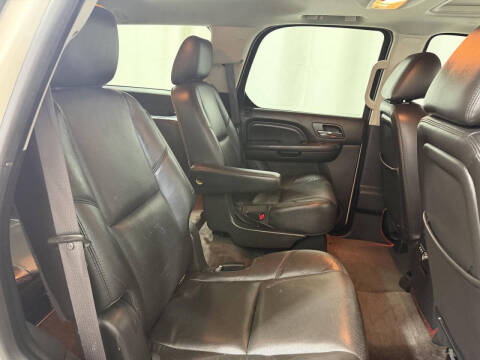 2014 Cadillac Escalade Luxury