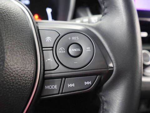 2025 Toyota Corolla Cross XLE