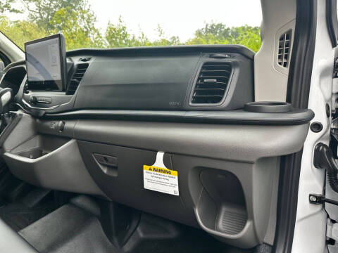 2025 Ford Transit 250