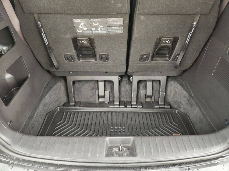 2025 Kia Carnival EX