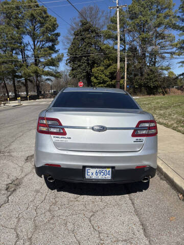 2017 Ford Taurus SEL