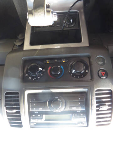 2009 Nissan Pathfinder SE Off Road