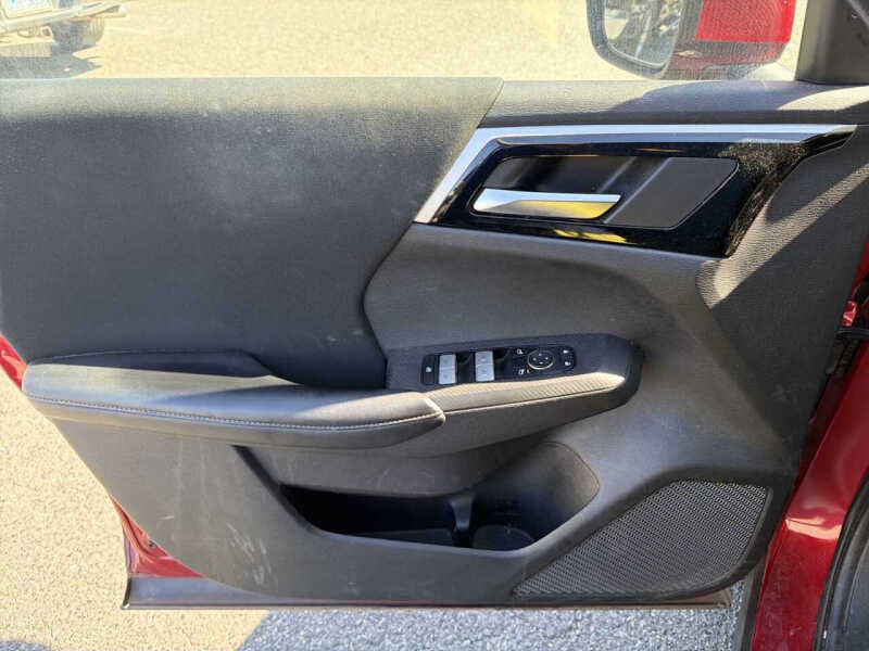 2022 Mitsubishi Outlander ES