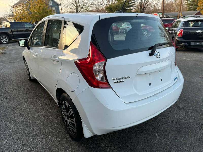 2016 Nissan Versa Note SV photo 15