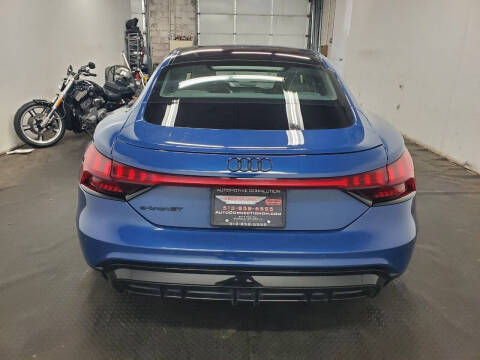 2022 Audi e-tron GT quattro Prestige