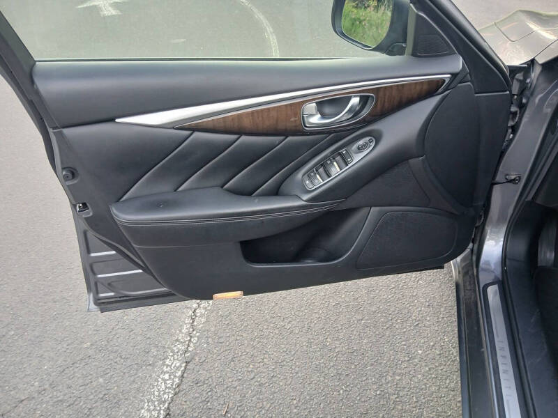 2018 Infiniti Q50 3.0T Luxe