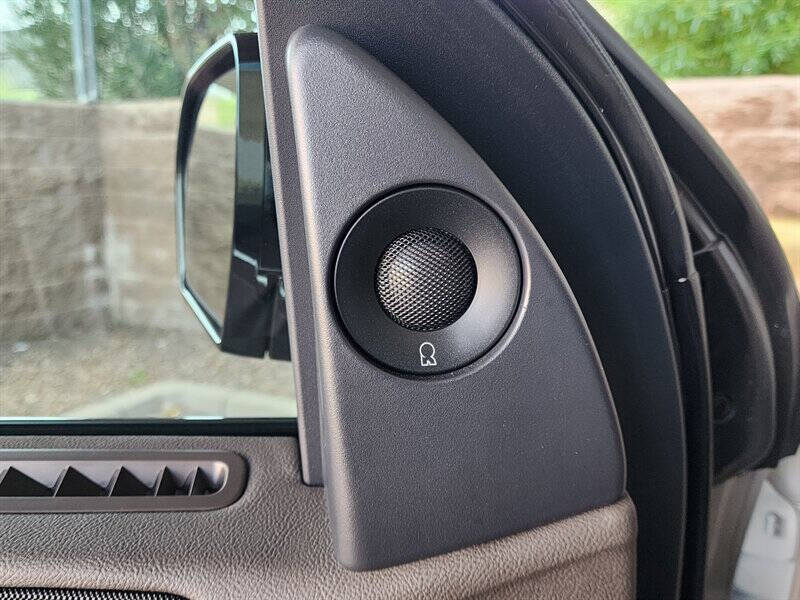 2023 Lincoln Navigator Standard