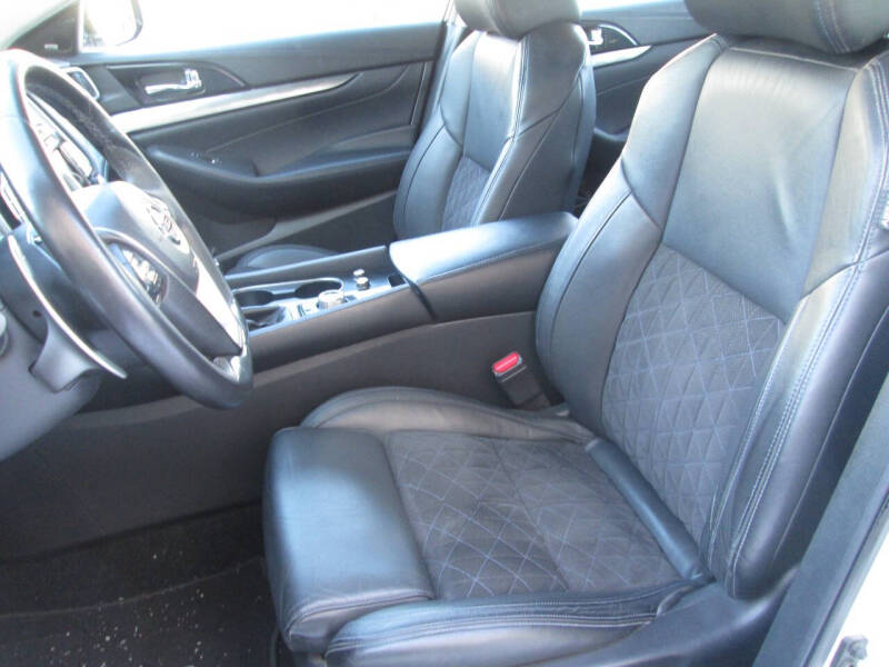 2017 Nissan Maxima 3.5 SR