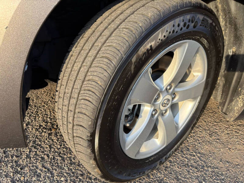 2011 Toyota Sienna Base 7-Passenger