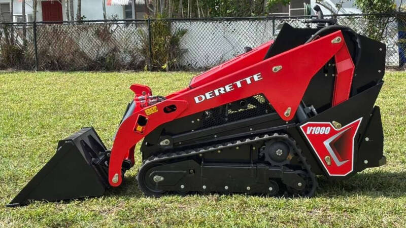 2025 Derette V1000