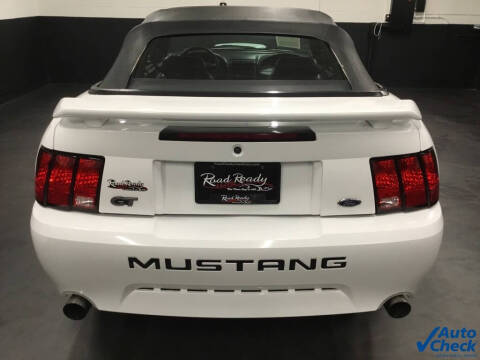 2003 Ford Mustang