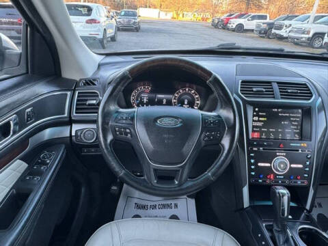 2017 Ford Explorer Platinum