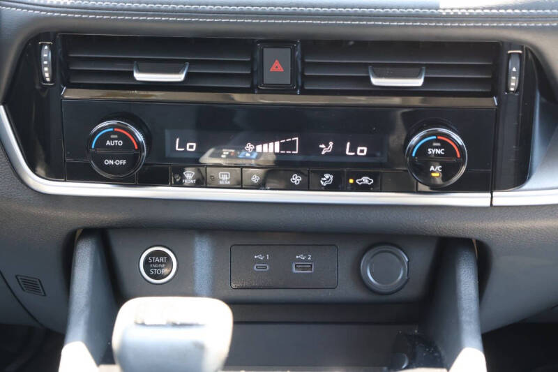 2022 Nissan Rogue SV