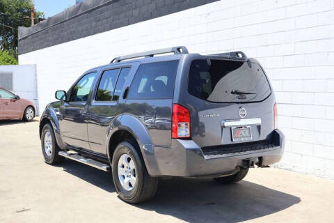 2011 Nissan Pathfinder S