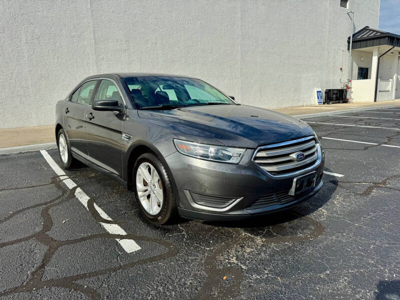 2015 Ford Taurus SE