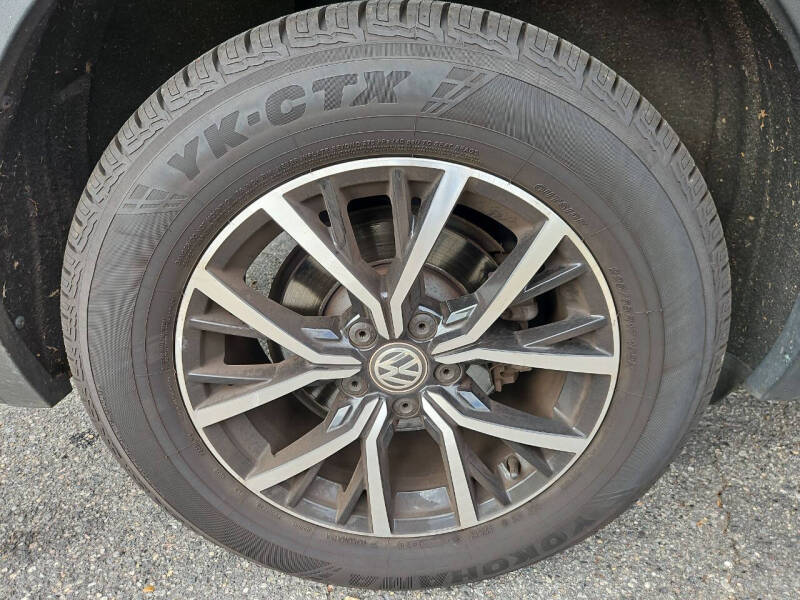 2021 Volkswagen Tiguan SE