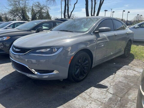 2015 Chrysler 200 for sale at Paramount Motors in Taylor MI