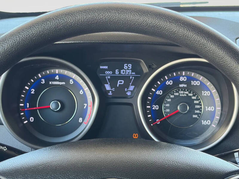 2012 Hyundai Elantra
