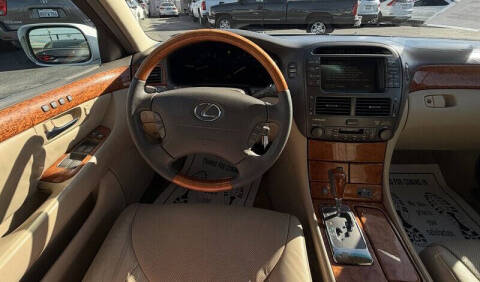 2004 Lexus LS 430