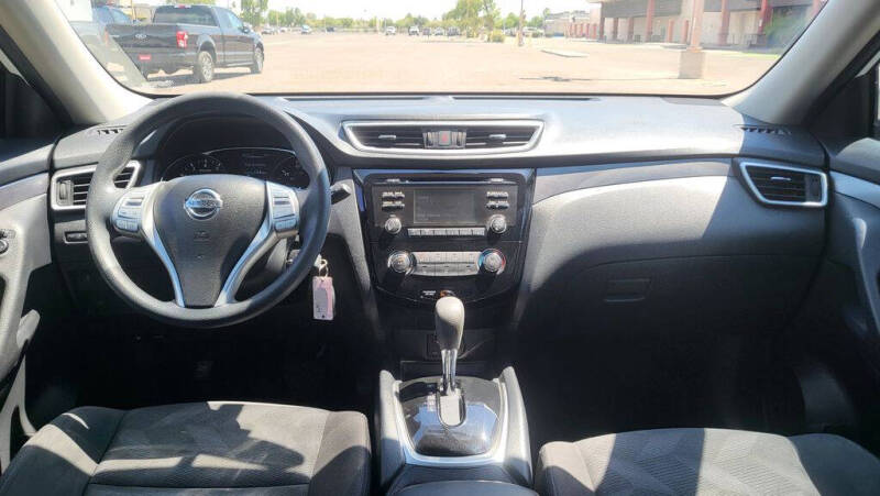 2016 Nissan Rogue S