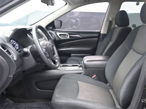 2019 Nissan Pathfinder S