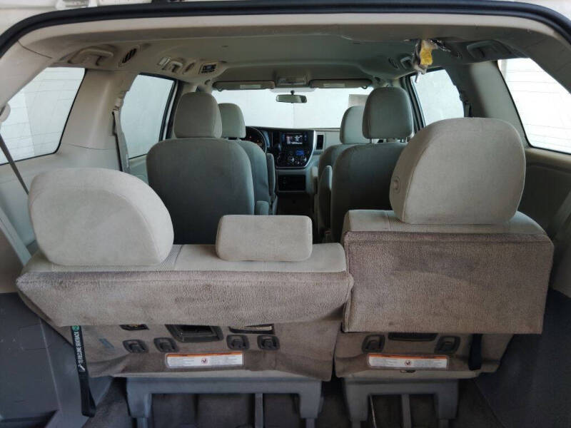 2017 Toyota Sienna L 7-Passenger