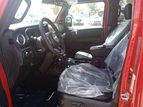 2025 Jeep Gladiator Sport