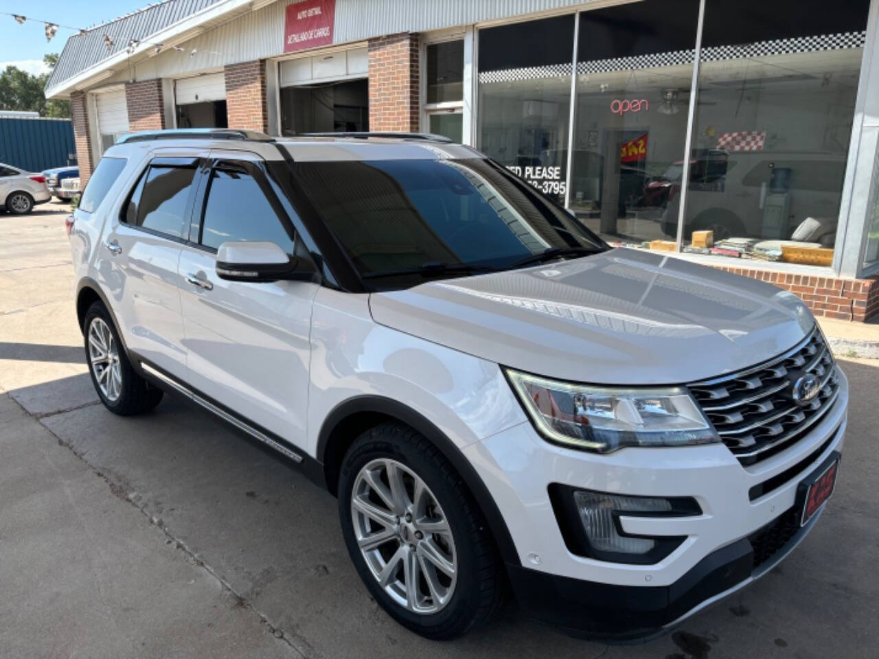 2017 Ford Explorer for sale at Kansas Auto Sales in Ulysses, KS