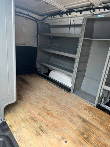 2017 Chevrolet Express 2500