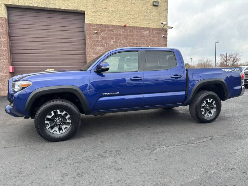2022 Toyota Tacoma TRD Off Road's photo