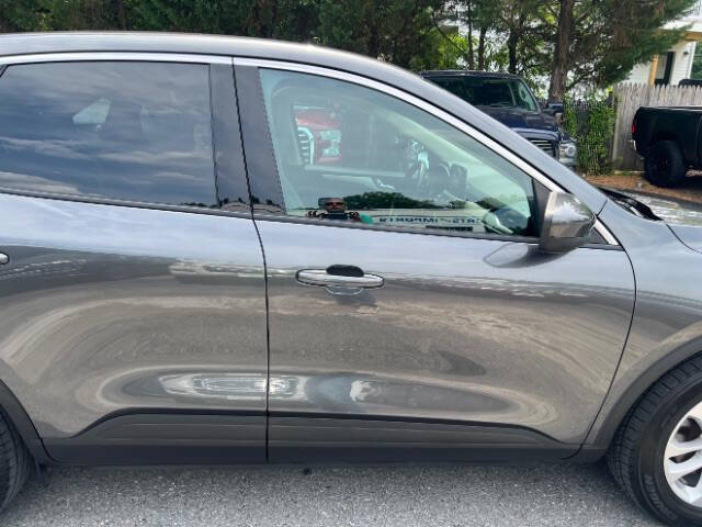 2020 Ford Escape SE